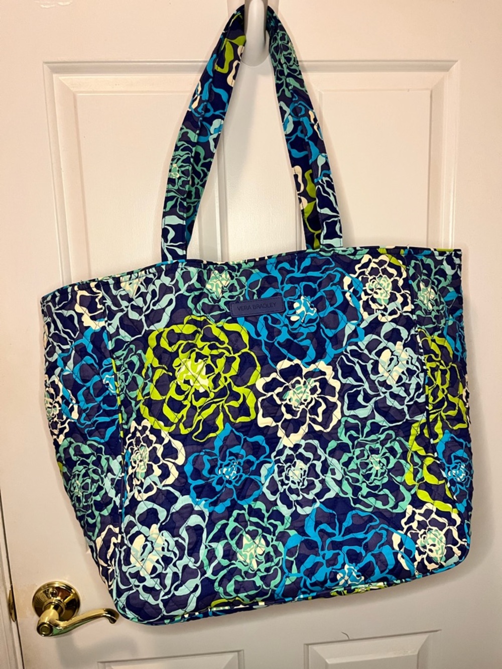 NWT Vera Bradley Katalina Blues Large Quilted Open Top Tote Bag